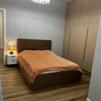 Продается 2-х комнатная квартира, 65 м²