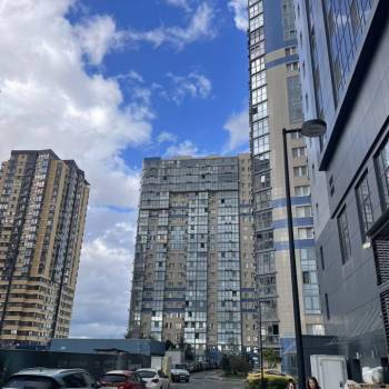 Продается 1-комнатная квартира, 49 м²