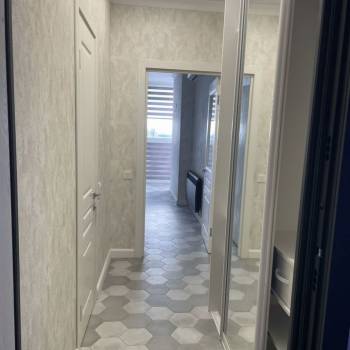 Продается 1-комнатная квартира, 49 м²