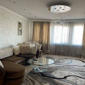 Сдается Многокомнатная квартира, 120 м²