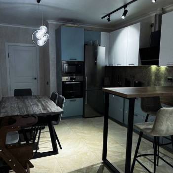 Продается 2-х комнатная квартира, 77,8 м²