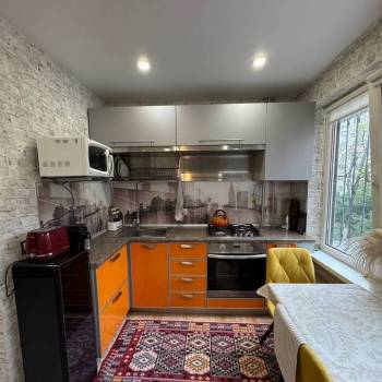 Продается 1-комнатная квартира, 28,4 м²