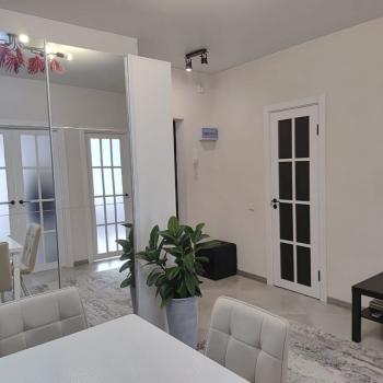 Продается 1-комнатная квартира, 46 м²