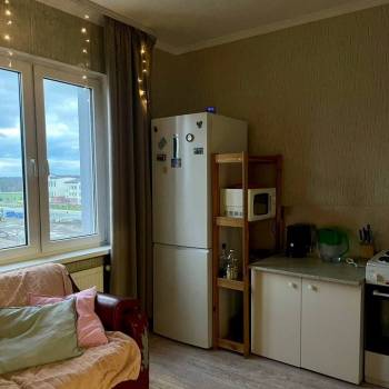 Продается 1-комнатная квартира, 41 м²