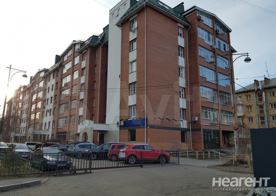 Продается 3-х комнатная квартира, 114 м²