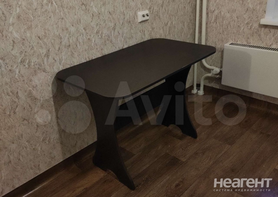 Сдается 1-комнатная квартира, 40 м²