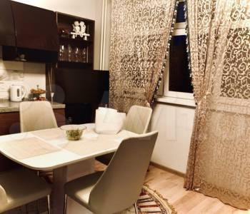 Продается 1-комнатная квартира, 43 м²