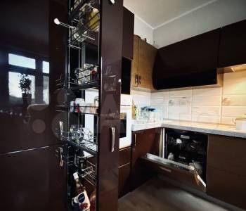 Продается 1-комнатная квартира, 43 м²
