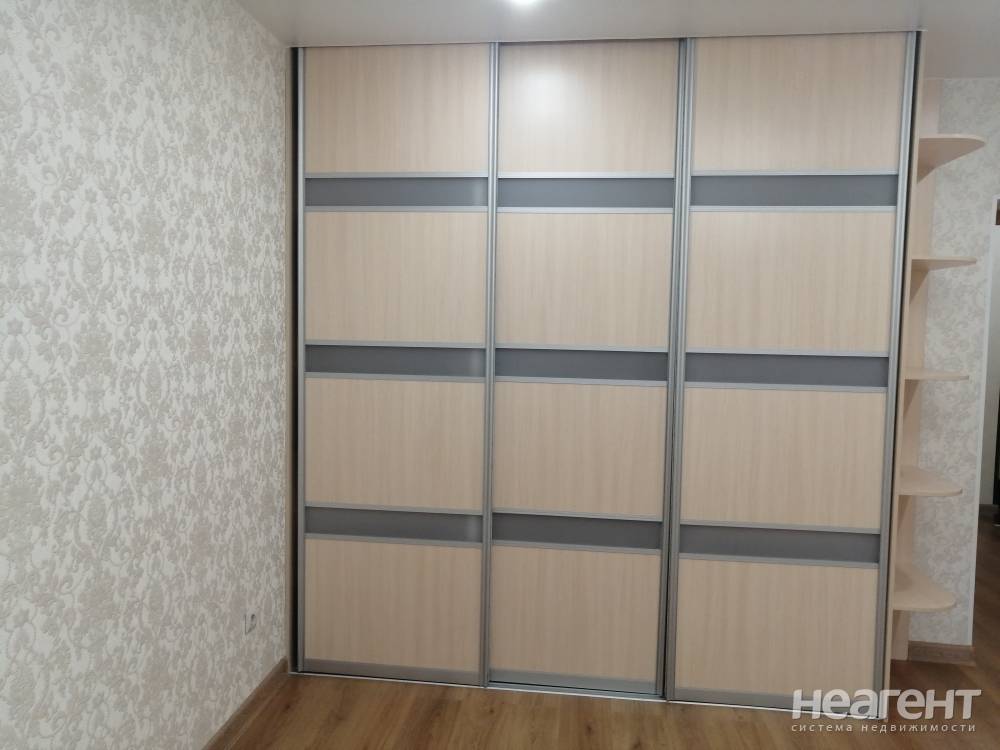 Продается 1-комнатная квартира, 41,2 м²