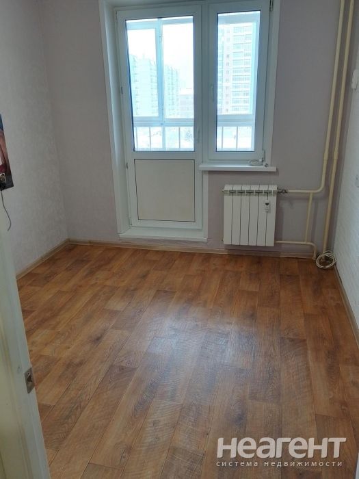 Продается 1-комнатная квартира, 36 м²