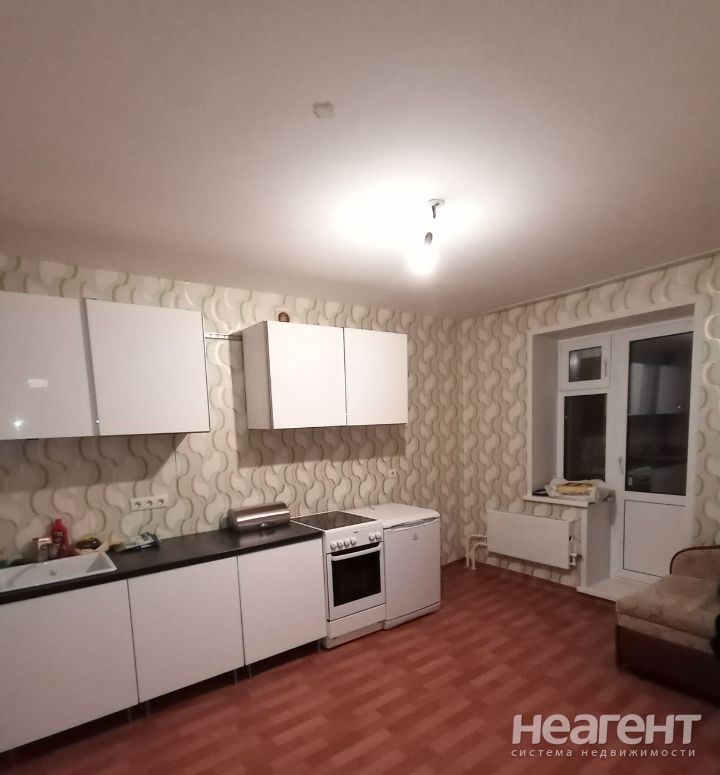 Продается 2-х комнатная квартира, 62 м²