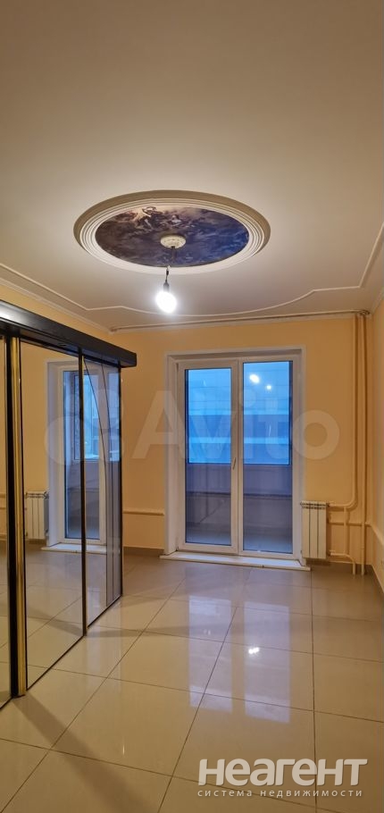 Продается Многокомнатная квартира, 145 м²