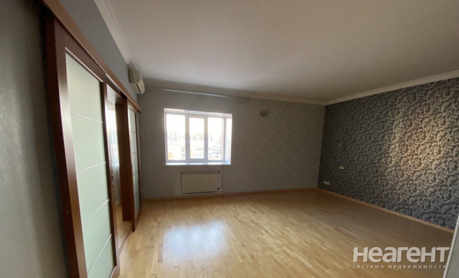 Продается Многокомнатная квартира, 168,5 м²