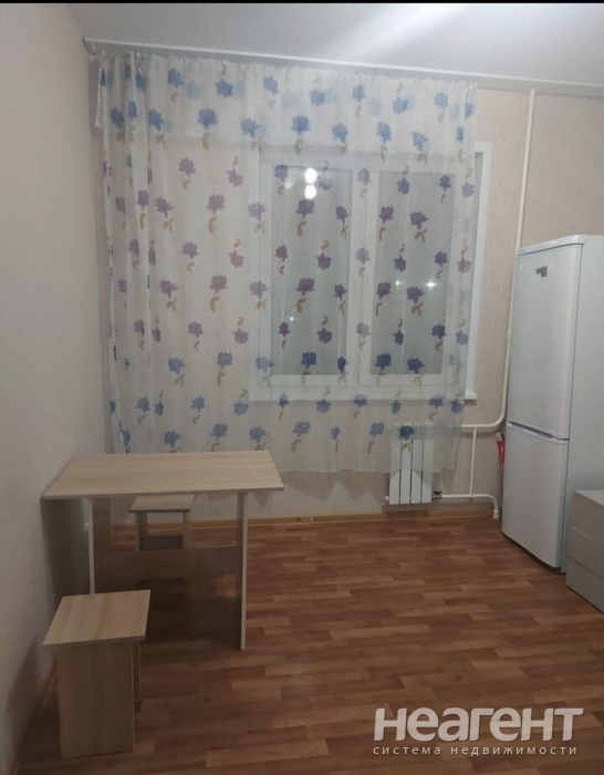 Сдается 1-комнатная квартира, 45 м²