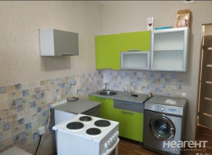 Сдается 1-комнатная квартира, 45 м²