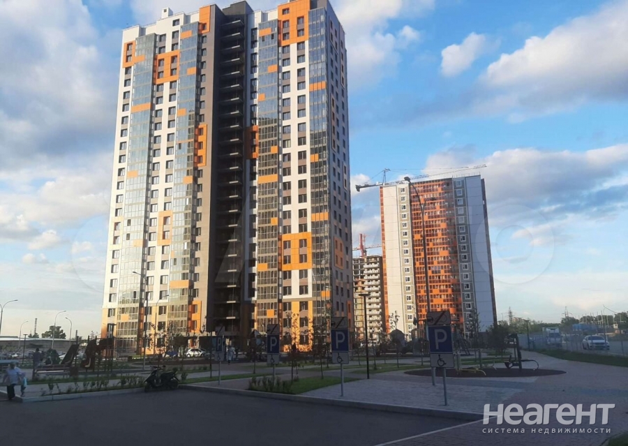 Продается 1-комнатная квартира, 40 м²