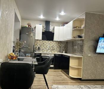 Продается 1-комнатная квартира, 33 м²