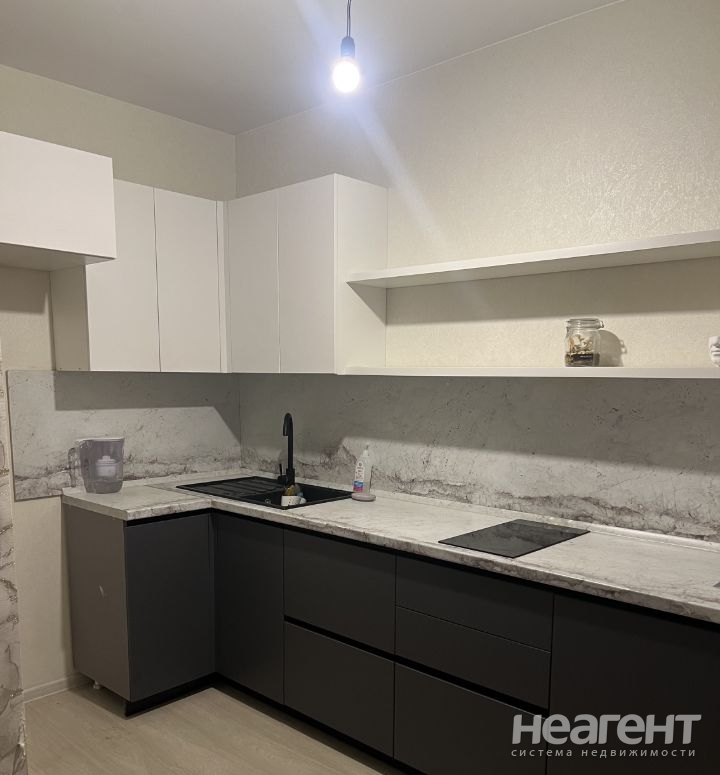 Продается 1-комнатная квартира, 35 м²