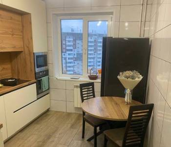 Продается 2-х комнатная квартира, 56,8 м²