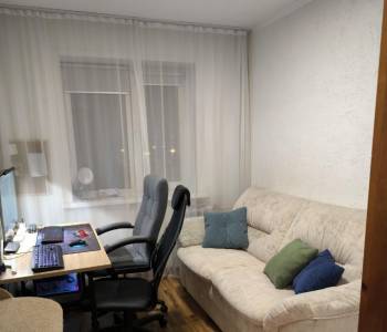 Продается Многокомнатная квартира, 60,2 м²