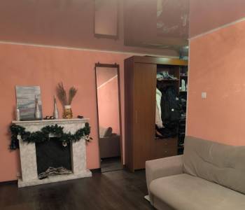 Продается Многокомнатная квартира, 60,2 м²