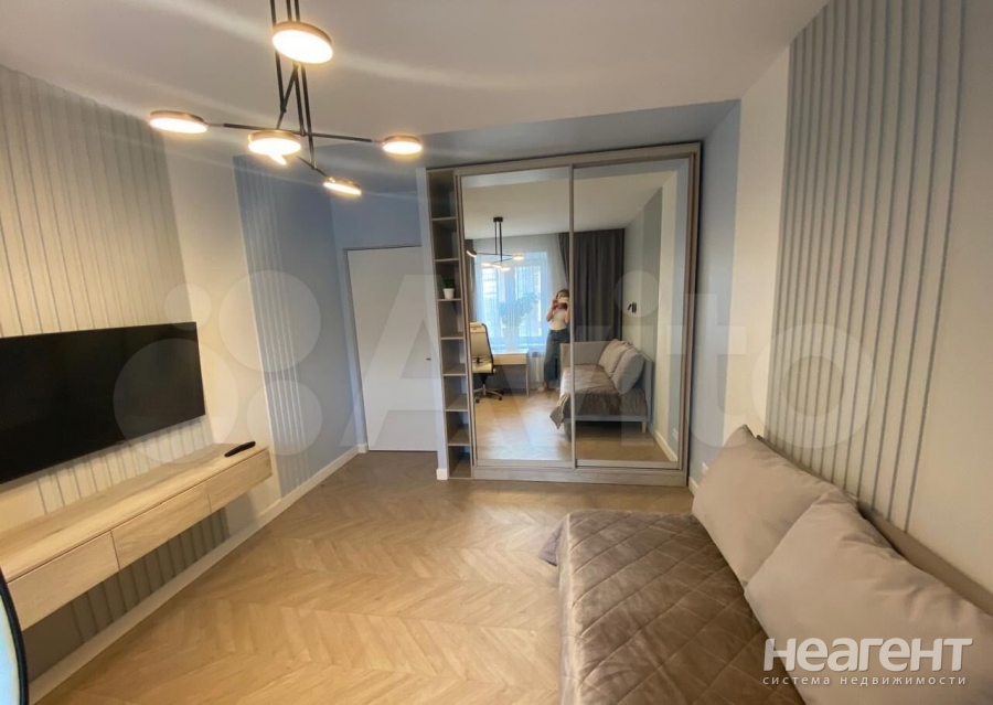 Продается Многокомнатная квартира, 112 м²