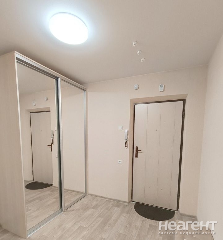 Продается 2-х комнатная квартира, 62 м²