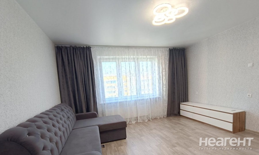 Продается 2-х комнатная квартира, 62 м²