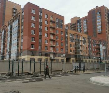 Продается 1-комнатная квартира, 37 м²