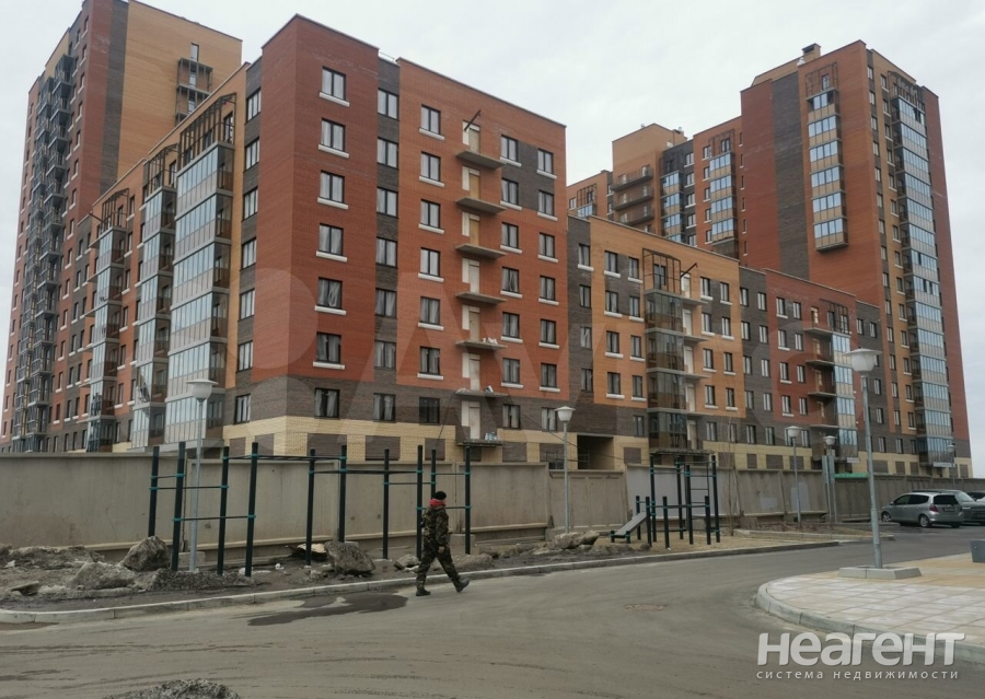 Продается 1-комнатная квартира, 37 м²