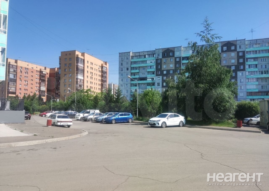 Продается 1-комнатная квартира, 43 м²