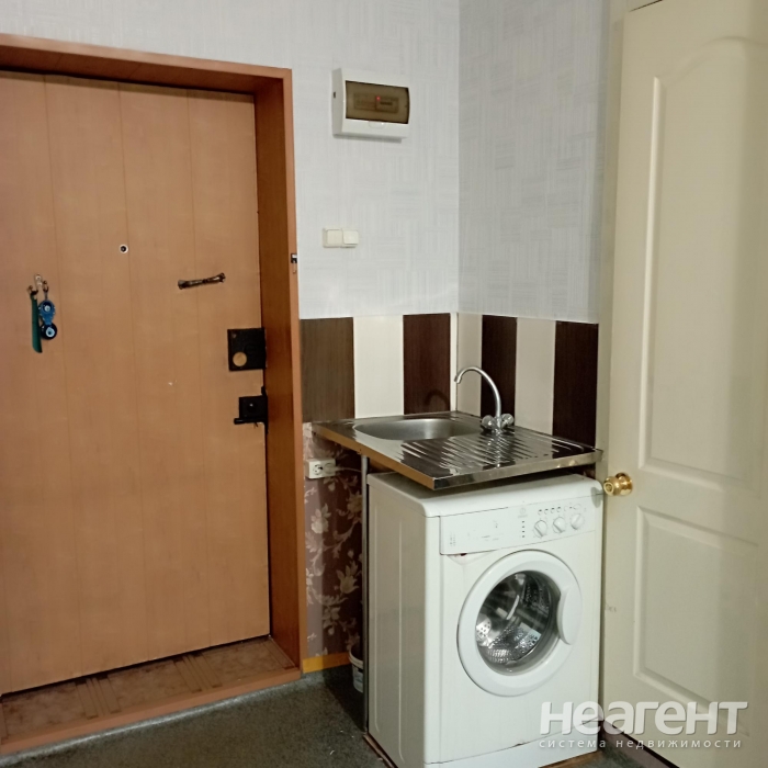 Продается 1-комнатная квартира, 17 м²