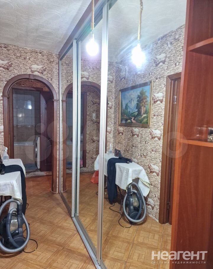 Продается Многокомнатная квартира, 80 м²