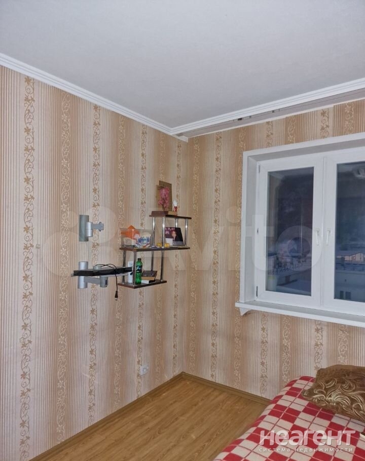 Продается Многокомнатная квартира, 80 м²