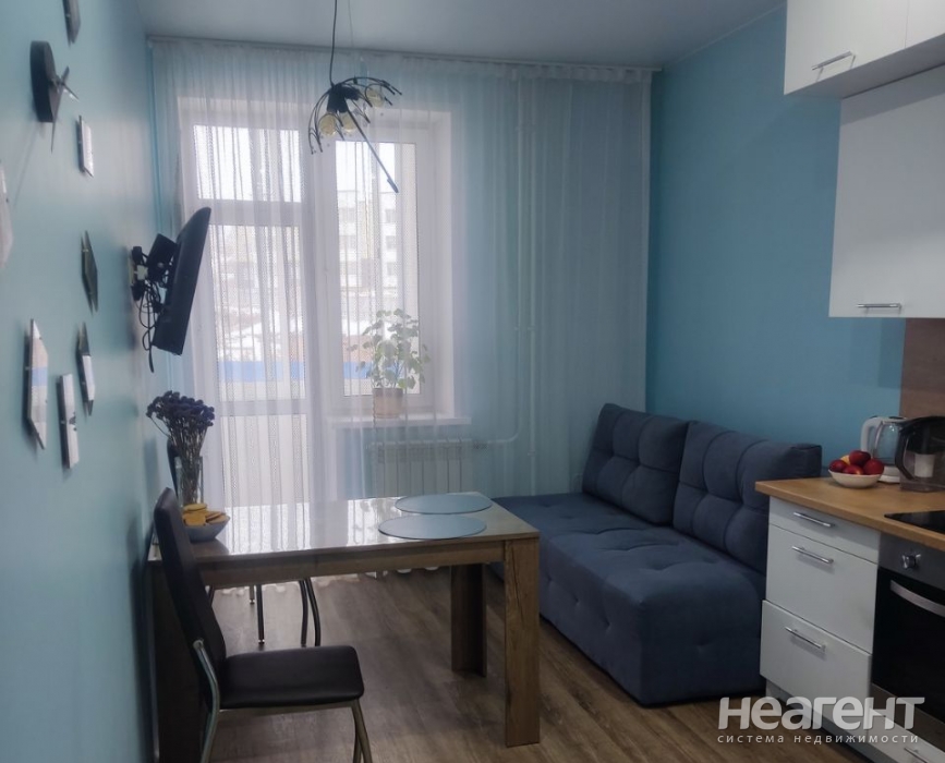 Продается 1-комнатная квартира, 45 м²