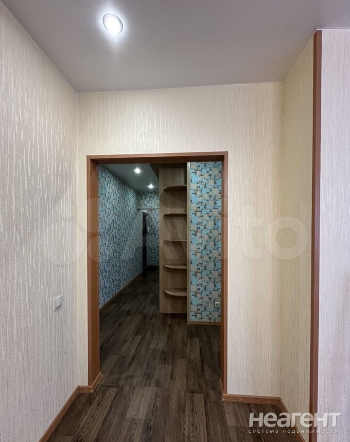 Продается 1-комнатная квартира, 43 м²