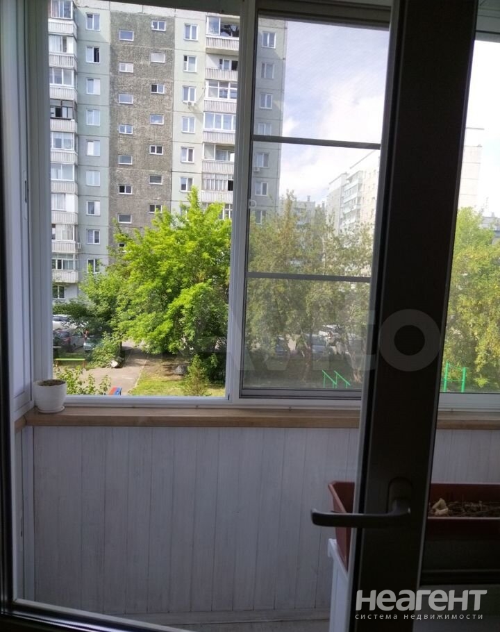 Продается Многокомнатная квартира, 83 м²