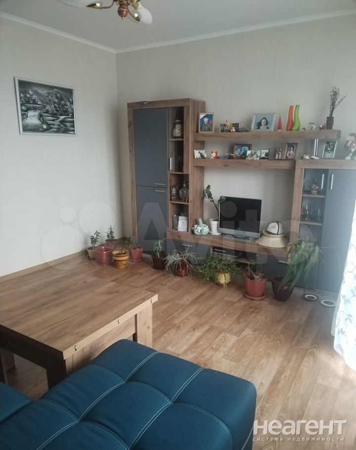 Продается Многокомнатная квартира, 80 м²