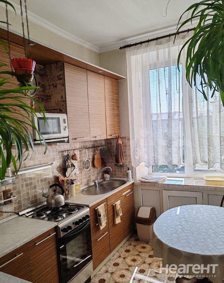 Продается 2-х комнатная квартира, 63 м²