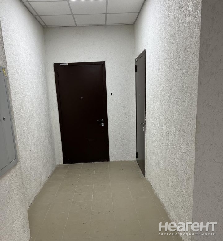 Продается 1-комнатная квартира, 43,6 м²