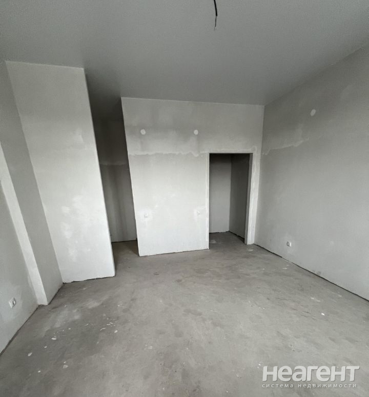 Продается 1-комнатная квартира, 43,6 м²