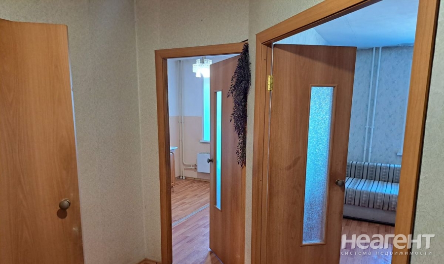 Продается 1-комнатная квартира, 41 м²