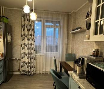 Продается 1-комнатная квартира, 41,9 м²