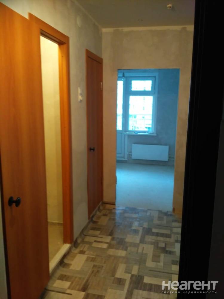 Продается 1-комнатная квартира, 38 м²