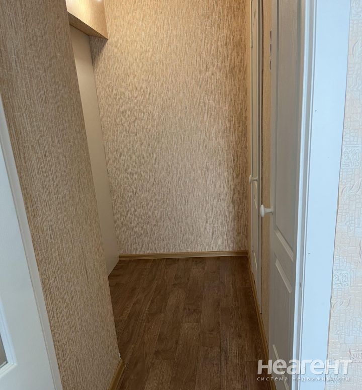 Продается 1-комнатная квартира, 40,4 м²