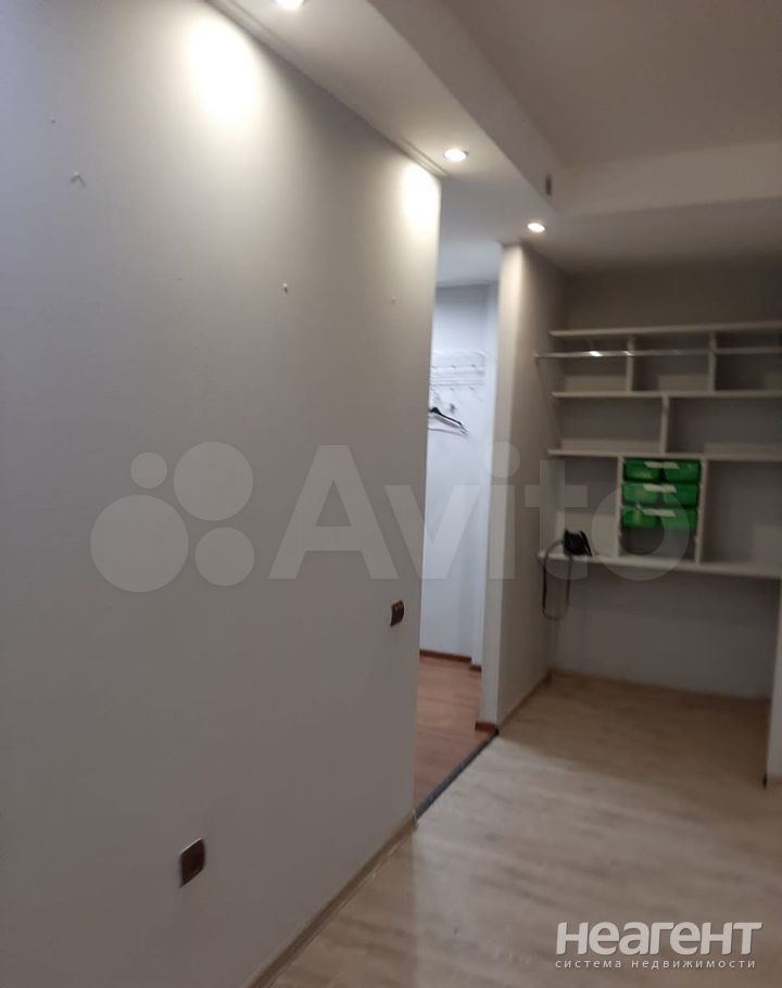 Продается 1-комнатная квартира, 35,7 м²