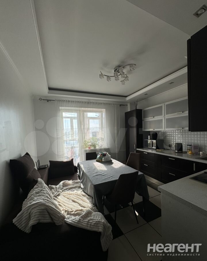 Продается 2-х комнатная квартира, 71 м²