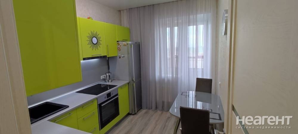 Продается 1-комнатная квартира, 40 м²