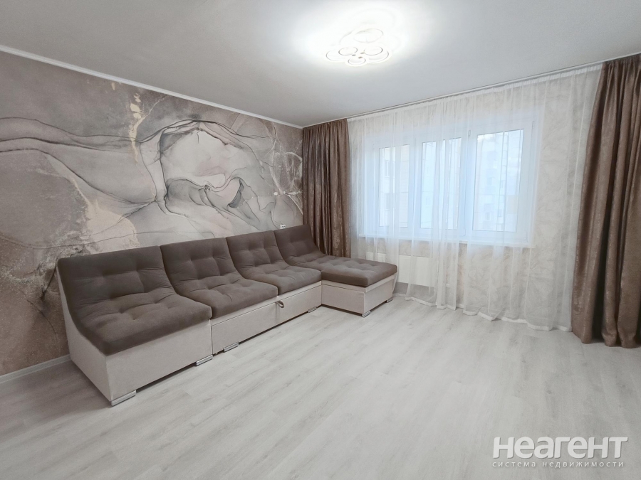 Продается 1-комнатная квартира, 41 м²