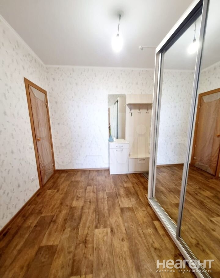 Продается 1-комнатная квартира, 50,2 м²